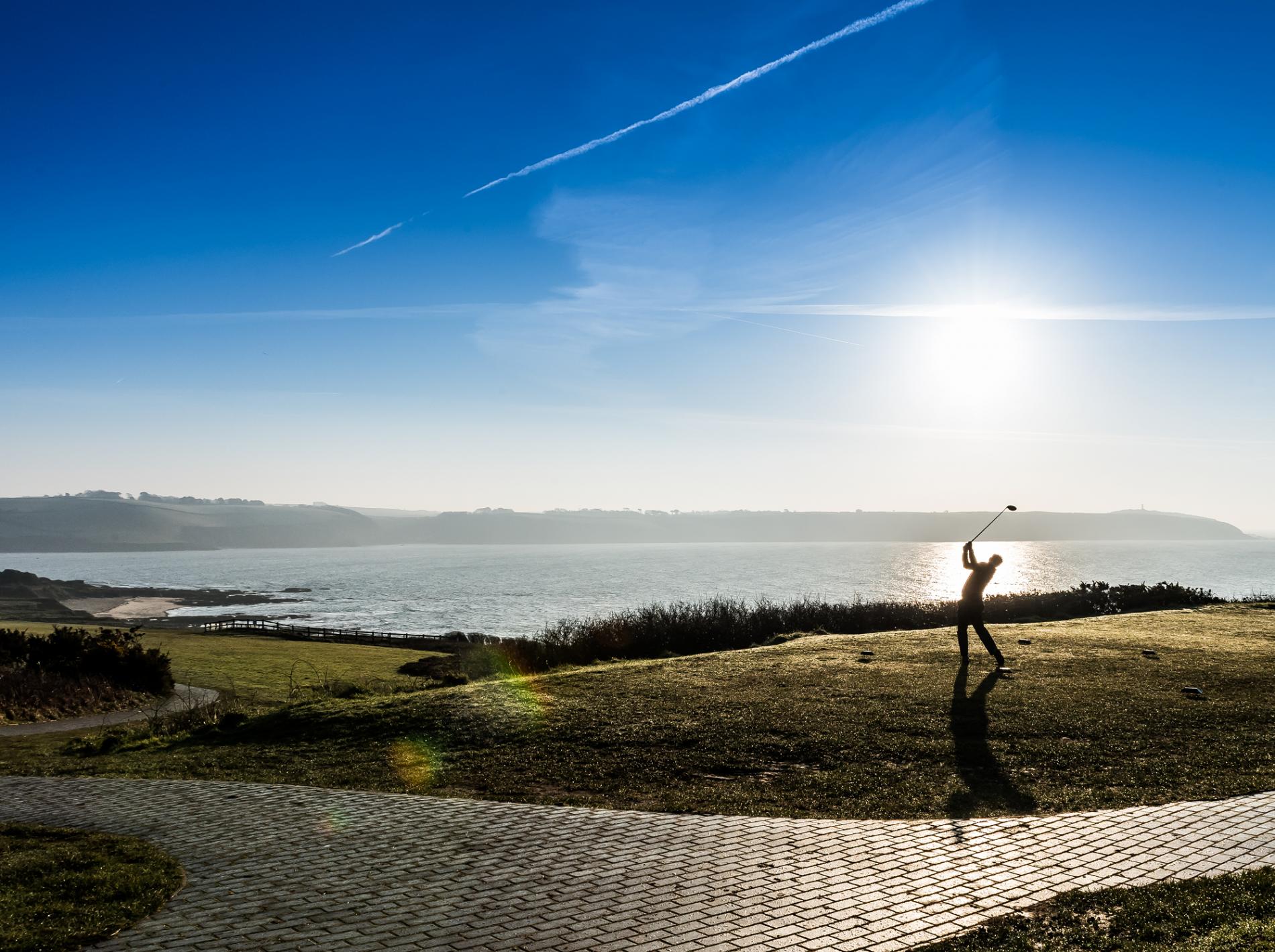 golfer at 10th tee at carlyon bay