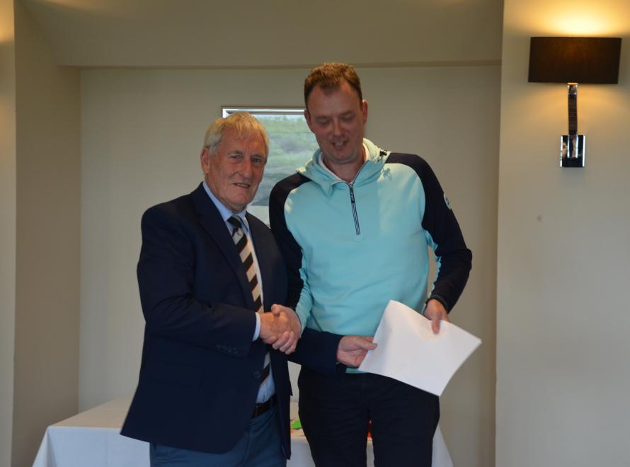 President Keith & winner Carl Phelan